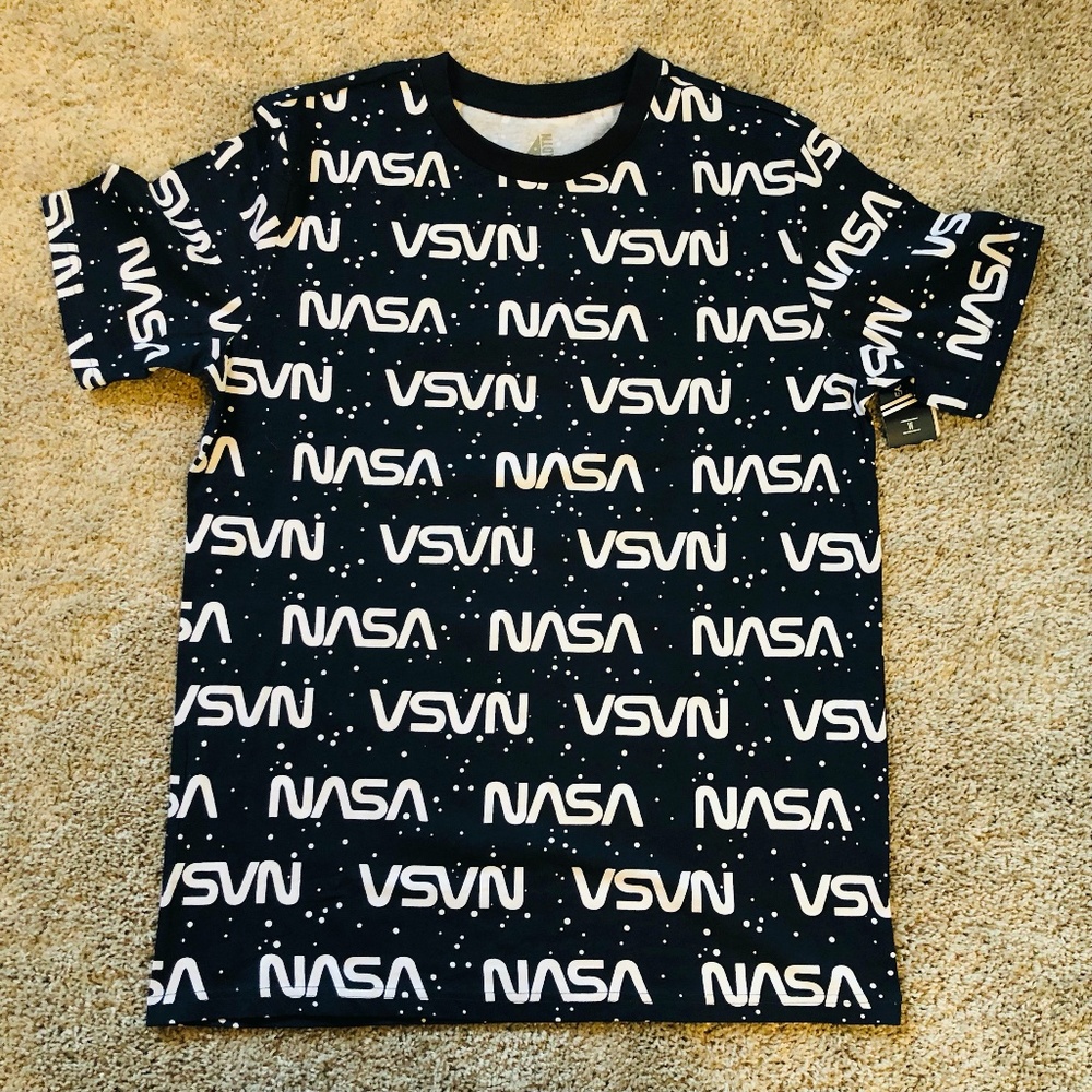 ADTN NASA Black  Logo Graphic Tee  Crewneck Short sleeve